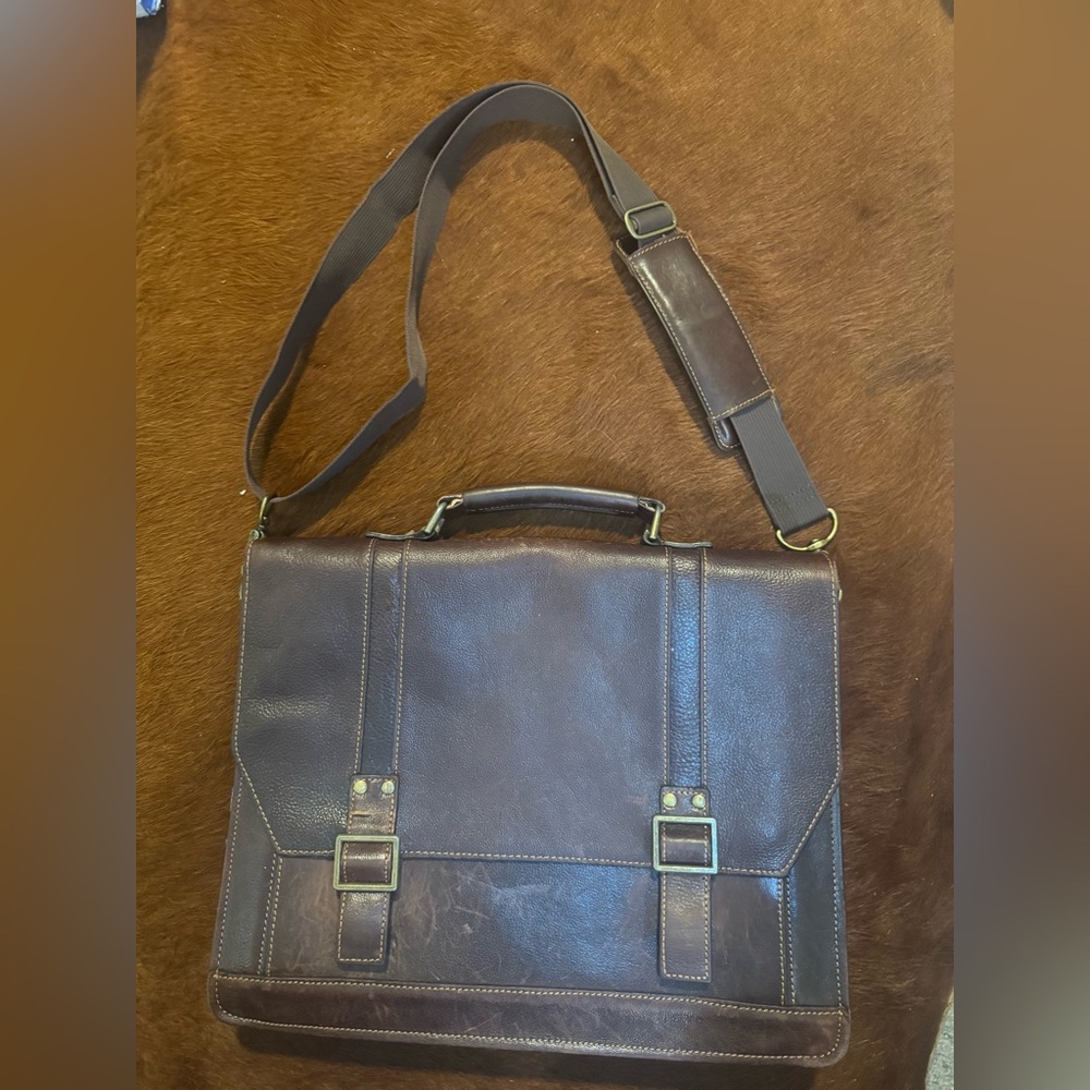 Wilsons Leather Dark Brown Messenger Bag